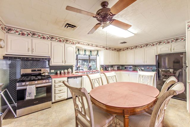 917 Caroline St, Thibodaux, LA 70301