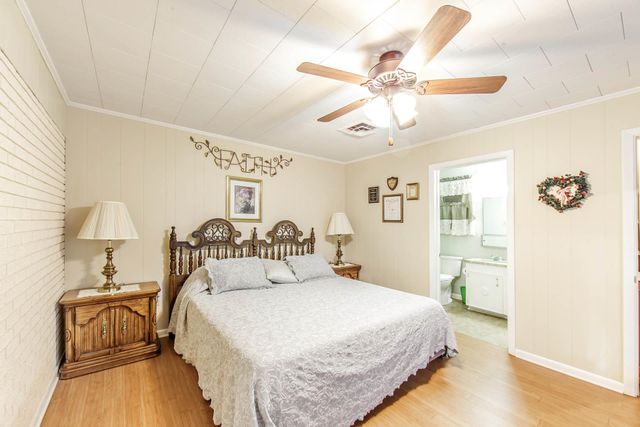 917 Caroline St, Thibodaux, LA 70301