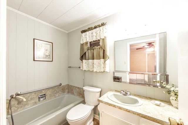 917 Caroline St, Thibodaux, LA 70301