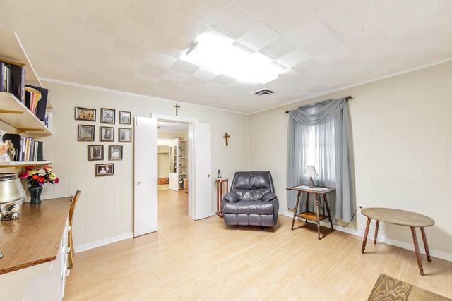 917 Caroline St, Thibodaux, LA 70301