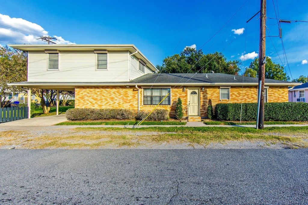 917 Caroline St, Thibodaux, LA 70301