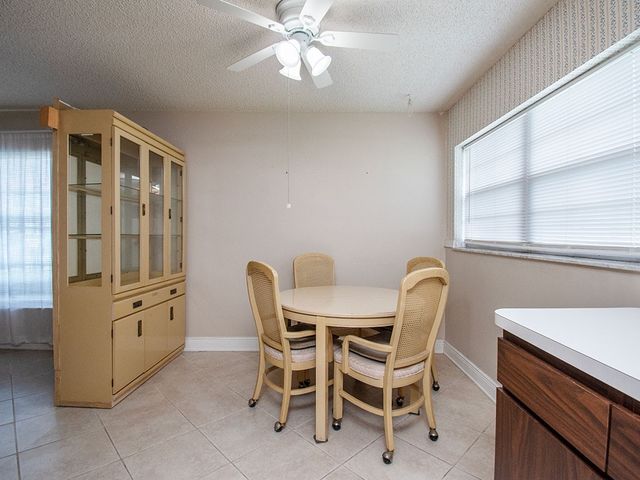 15 Vista Palm Lane 102, Vero Beach, FL 32962