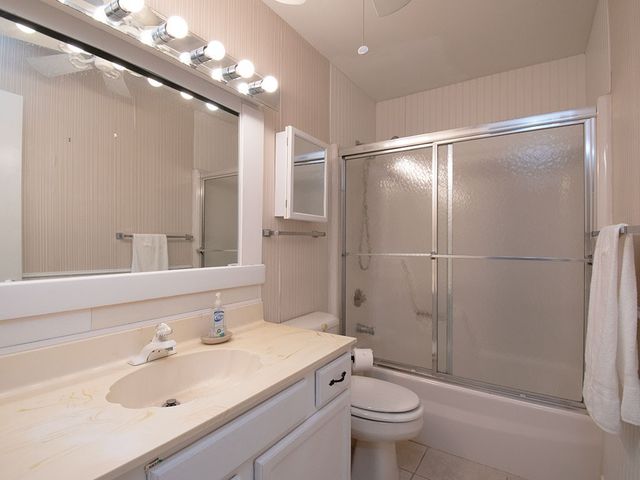 15 Vista Palm Lane 102, Vero Beach, FL 32962