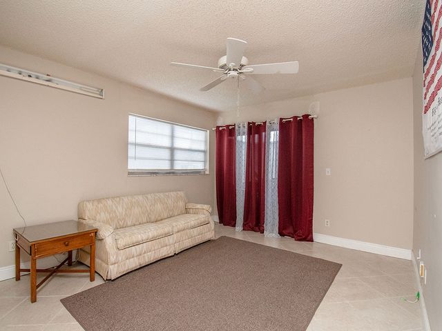 15 Vista Palm Lane 102, Vero Beach, FL 32962