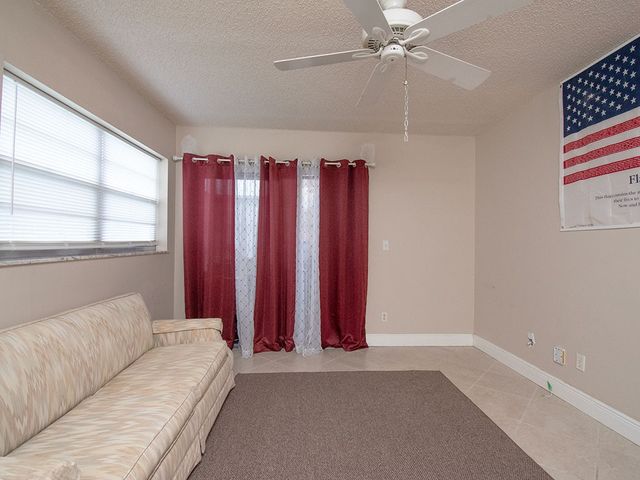 15 Vista Palm Lane 102, Vero Beach, FL 32962