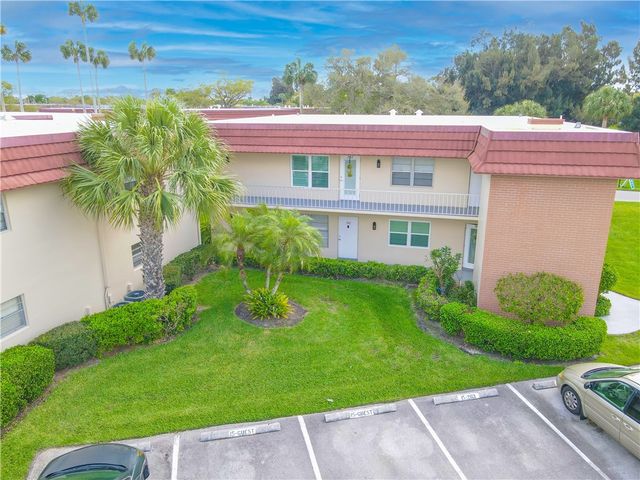 15 Vista Palm Lane 102, Vero Beach, FL 32962