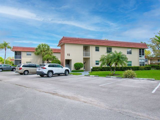 15 Vista Palm Lane 102, Vero Beach, FL 32962