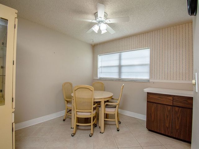 15 Vista Palm Lane 102, Vero Beach, FL 32962