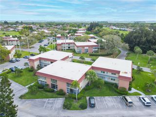 15 Vista Palm Lane 102, Vero Beach, FL 32962