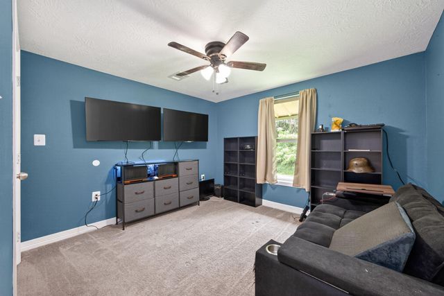 130 County Road 3470 N, Cleveland, TX 77327