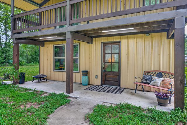 130 County Road 3470 N, Cleveland, TX 77327