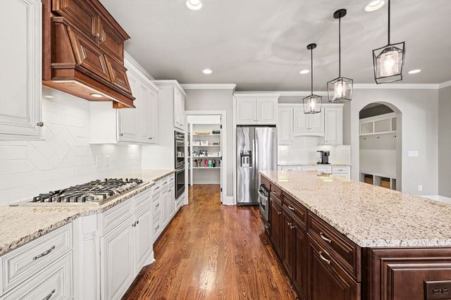 2015 Autumn Ridge Way, Spring Hill, TN 37174