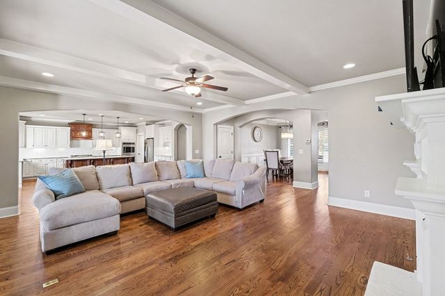 2015 Autumn Ridge Way, Spring Hill, TN 37174