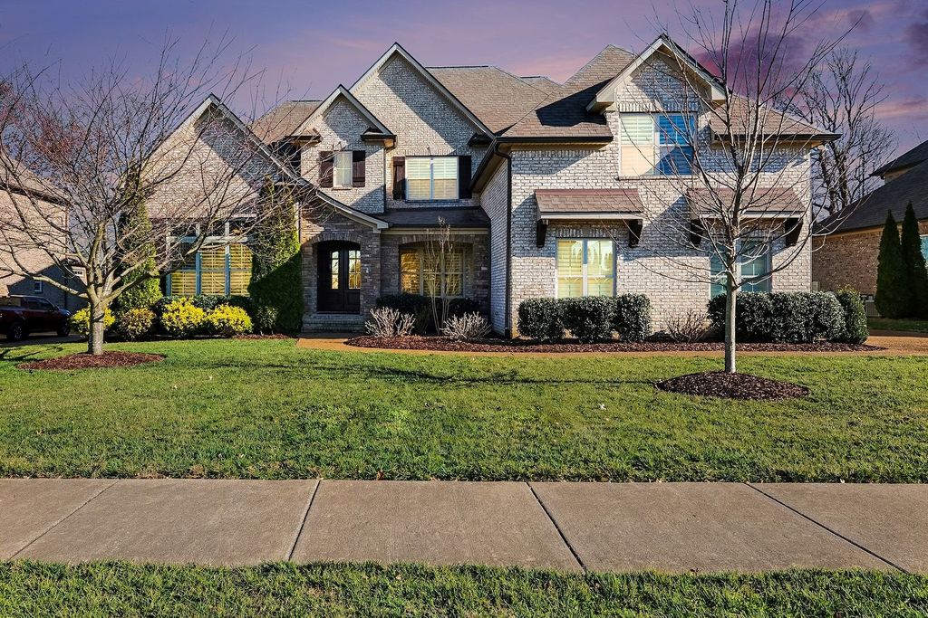 2015 Autumn Ridge Way, Spring Hill, TN 37174