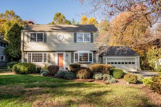 36 Richmond Lane, West Hartford, CT 06117