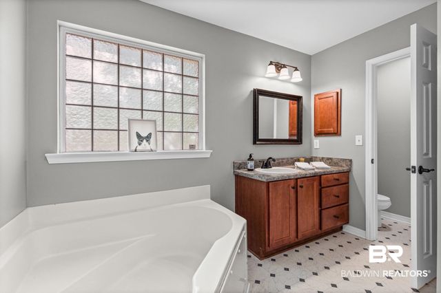 10050 Thresher Court, Mobile, AL 36695