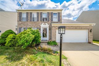 8665 Westfield Park Drive, Olmsted Twp, OH 44138