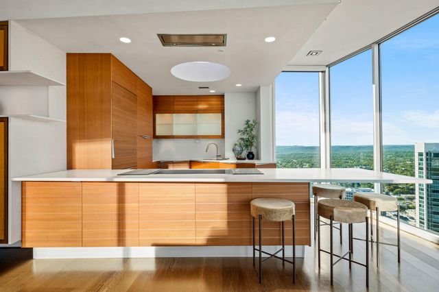 360 Nueces ST 4211, Austin, TX 78701