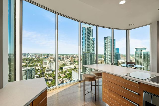 360 Nueces ST 4211, Austin, TX 78701