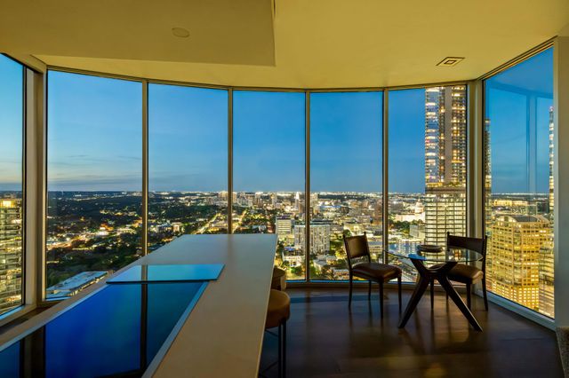 360 Nueces ST 4211, Austin, TX 78701