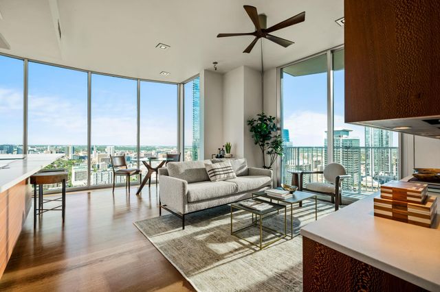 360 Nueces ST 4211, Austin, TX 78701