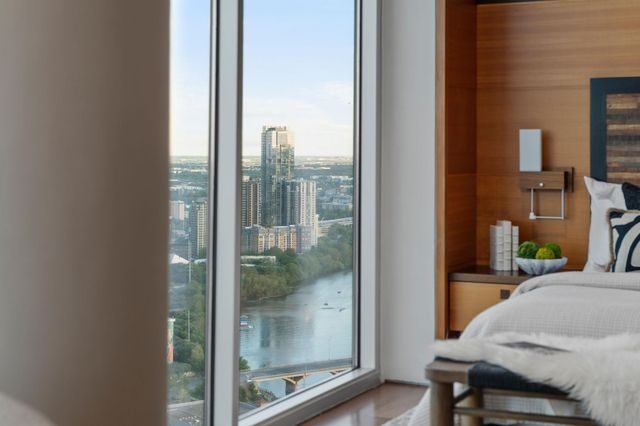 360 Nueces ST 4211, Austin, TX 78701