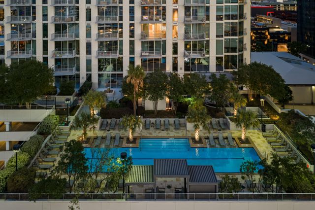 360 Nueces ST 4211, Austin, TX 78701