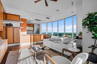 360 Nueces ST 4211, Austin, TX 78701