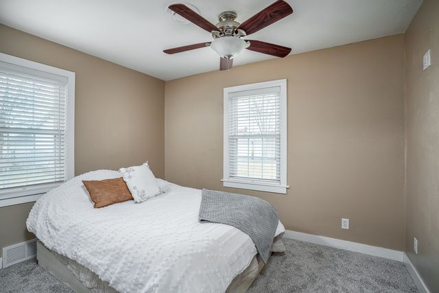 12 SUBURBAN HEIGHTS, Milan, IL 61264
