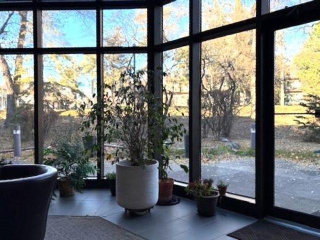 10 Windsor Court 214, New Brighton, MN 55112