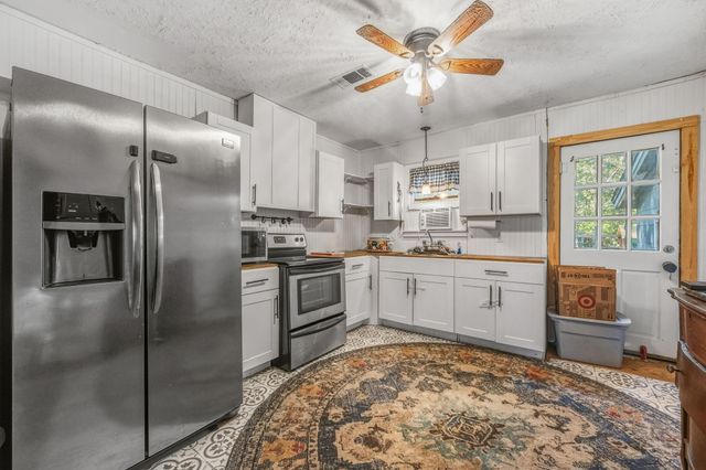 412 Dunnam Avenue, Cleveland, TX 77327