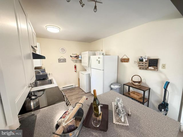 1026 HAMPSTEAD RD, Bushkill, PA 18324