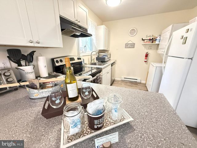 1026 HAMPSTEAD RD, Bushkill, PA 18324