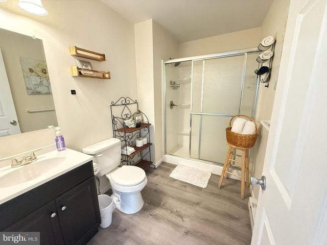 1026 HAMPSTEAD RD, Bushkill, PA 18324