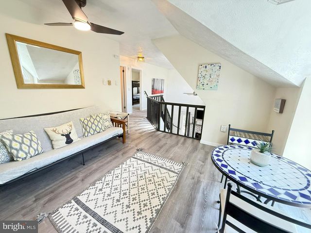 1026 HAMPSTEAD RD, Bushkill, PA 18324