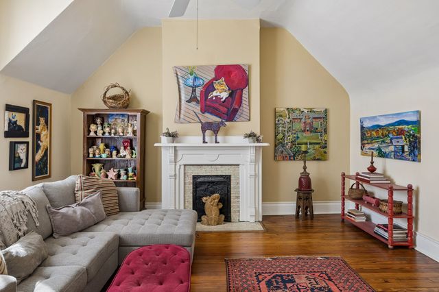 2500 Woodlawn Dr, Nashville, TN 37212