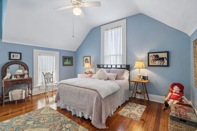 2500 Woodlawn Dr, Nashville, TN 37212