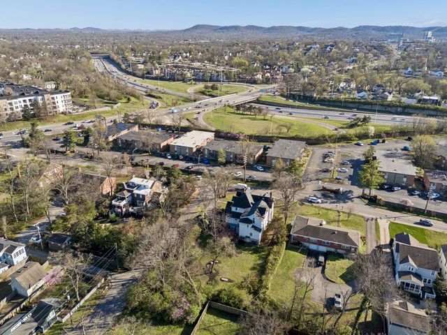 2500 Woodlawn Dr, Nashville, TN 37212