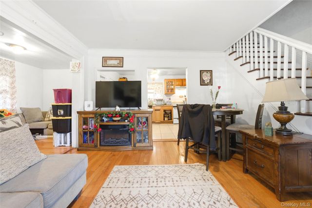 793 N Oak Drive, Bronx, NY 10467