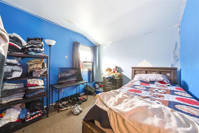 793 N Oak Drive, Bronx, NY 10467