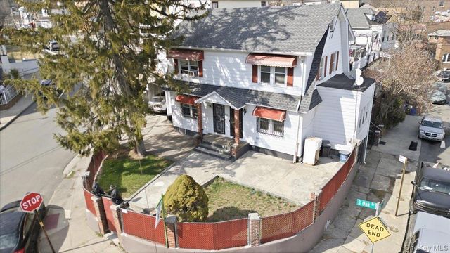 793 N Oak Drive, Bronx, NY 10467