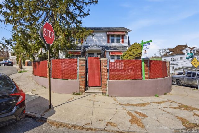 793 N Oak Drive, Bronx, NY 10467