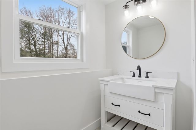 2163 Evergreen Lane, Ontario, NY 14519