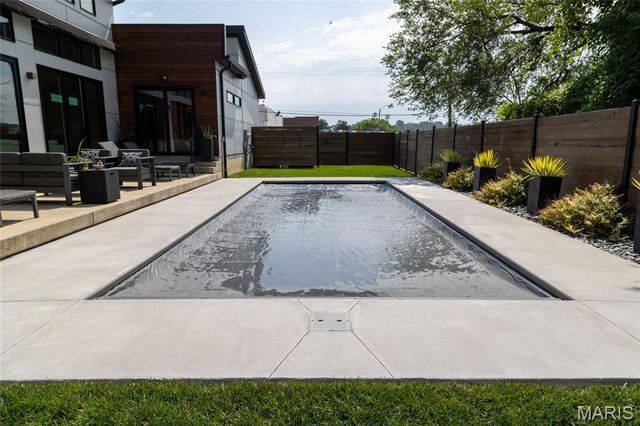 6906 Bruno Avenue, St Louis, MO 63139