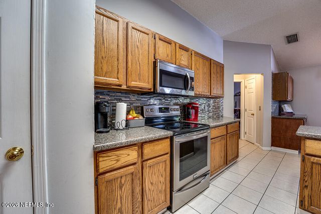 9529 PLUM LAKE Lane W, Jacksonville, FL 32222