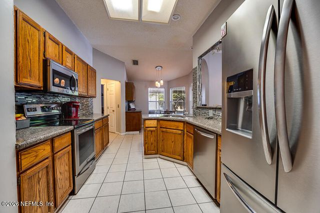 9529 PLUM LAKE Lane W, Jacksonville, FL 32222