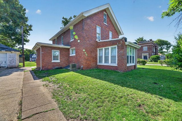 349 E Empire Avenue, Benton Harbor, MI 49022