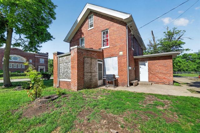349 E Empire Avenue, Benton Harbor, MI 49022