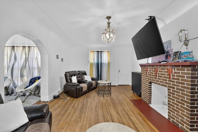 349 E Empire Avenue, Benton Harbor, MI 49022