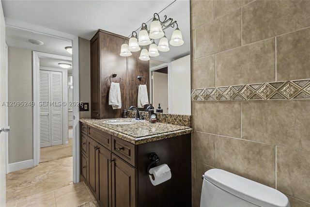 1200 S Ocean Blvd 3G, Boca Raton, FL 33432